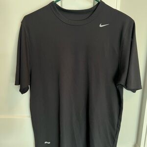 Nike Men's Black T-Shirt short sleeve size medium drifit